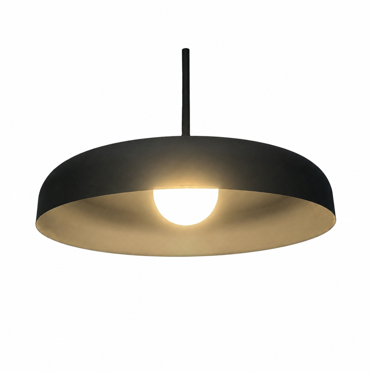 suspension en métal noir dånsk ø38 cm vue de dessous, allumée, intérieur crème