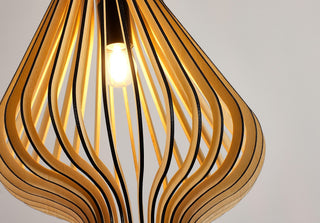pavillon noir avec câble de la suspension en bois