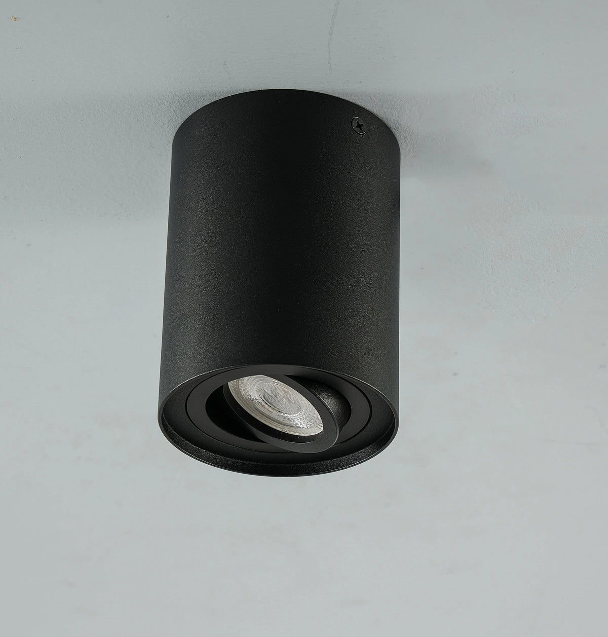 spot de plafond noir lysrum, vue de profil