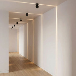 Spot de plafond noir orientable à 360° | Lysrum
