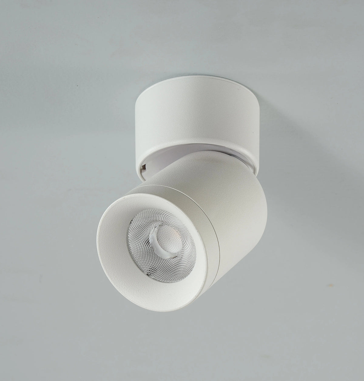 Spot de plafond noir et blanc Lysrum, vue d'ensemble