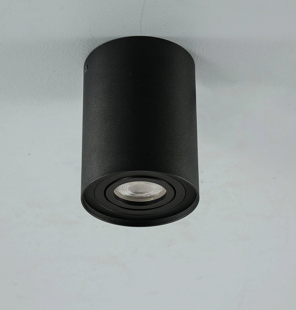 spot de plafond noir lysrum avec douille gu10