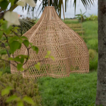 suspension rotin, suspension bohème, suspension naturelle, luminaire rotin, suspension design, suspension rotin tressé, lampe plafond rotin